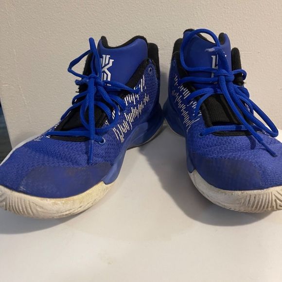 Nike Kyrie Flytrap II Duke AO4436-402 Racer Blue Mens Basketball Shoes Sneakers - Picture 2 of 11